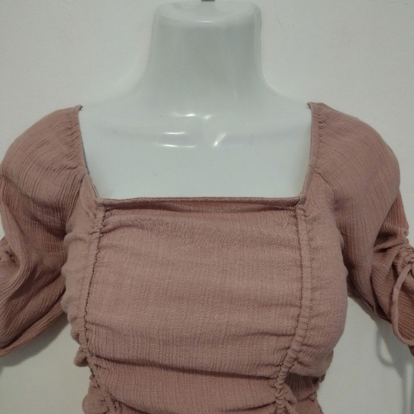 Active USA - Ruched Smock Crop Blouse - Picture 2 of 13